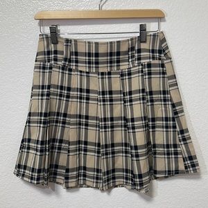 PLEATED FLARED SKIRT